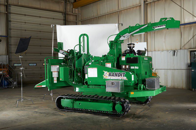 Browse Specs and more for the INTIMIDATOR™ 18XP Track Hand-Fed Chipper - Bobcat of Indy