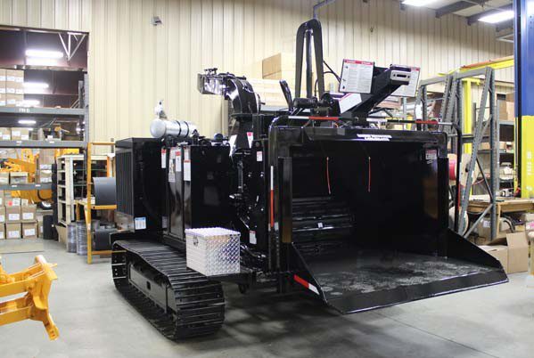 Browse Specs and more for the INTIMIDATOR™ 19XPC Track Hand-Fed Chipper - Bobcat of Indy