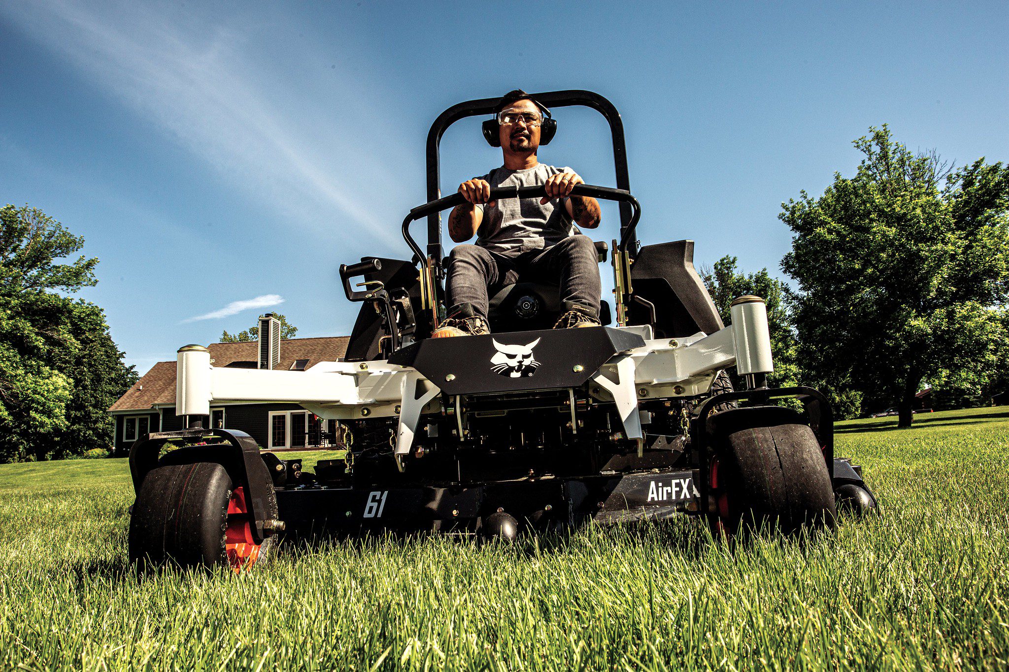 Browse Specs and more for the ZT6100 Zero-Turn Mower - Bobcat of Indy
