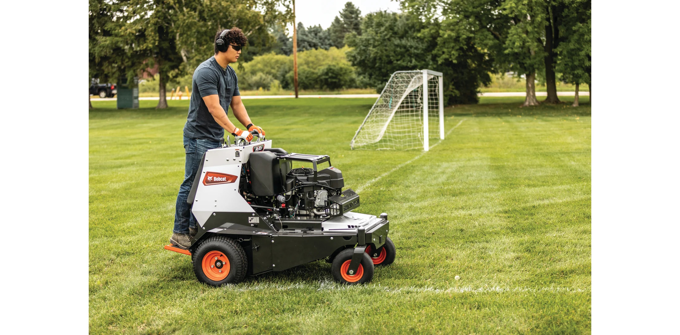Browse Specs and more for the Bobcat AE30S Stand-On Aerator - Bobcat of Indy