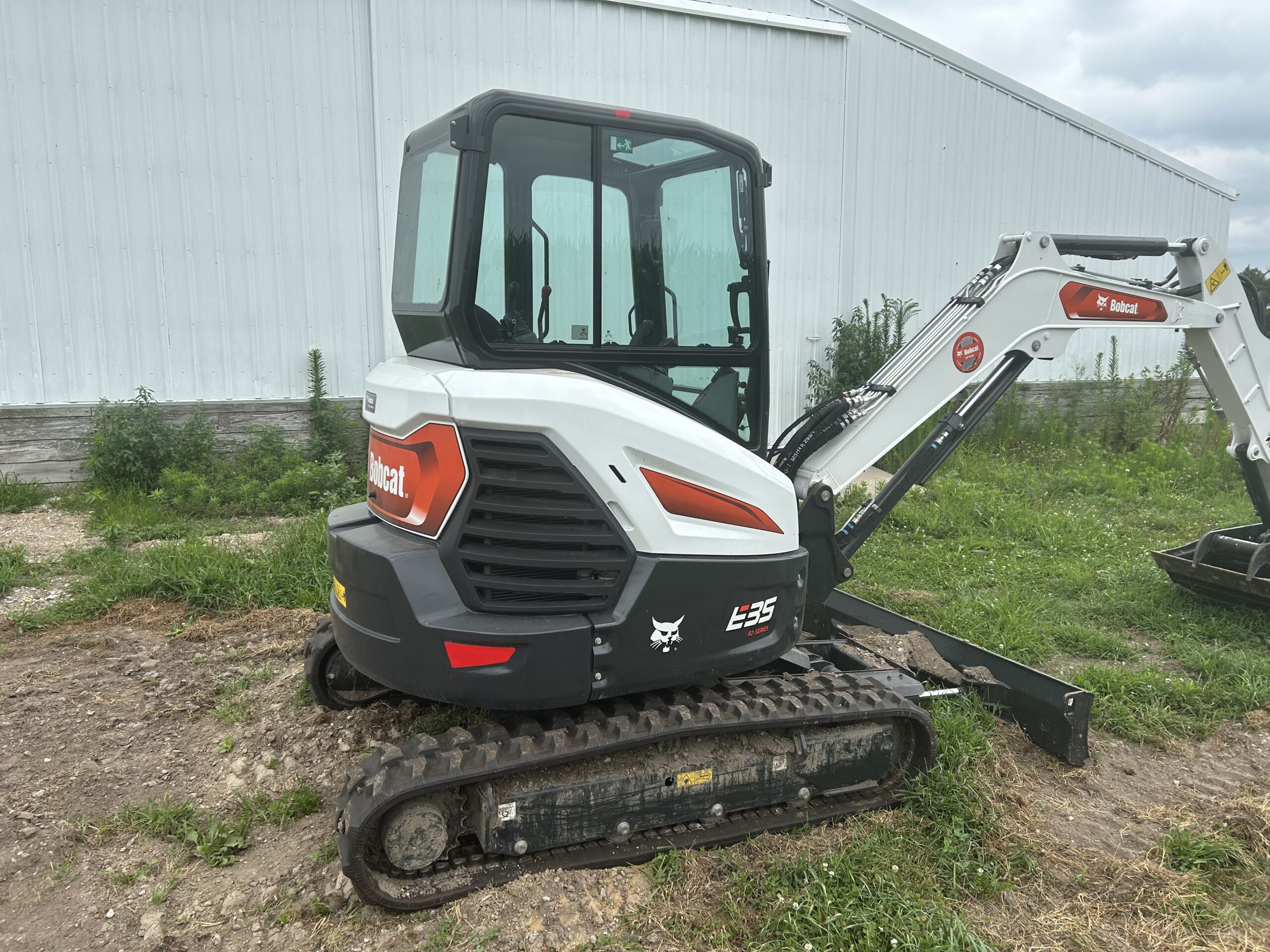 Buy a Used 2024 E35-U BOBCAT COMPACT EXCAVATOR - Bobcat of Indy
